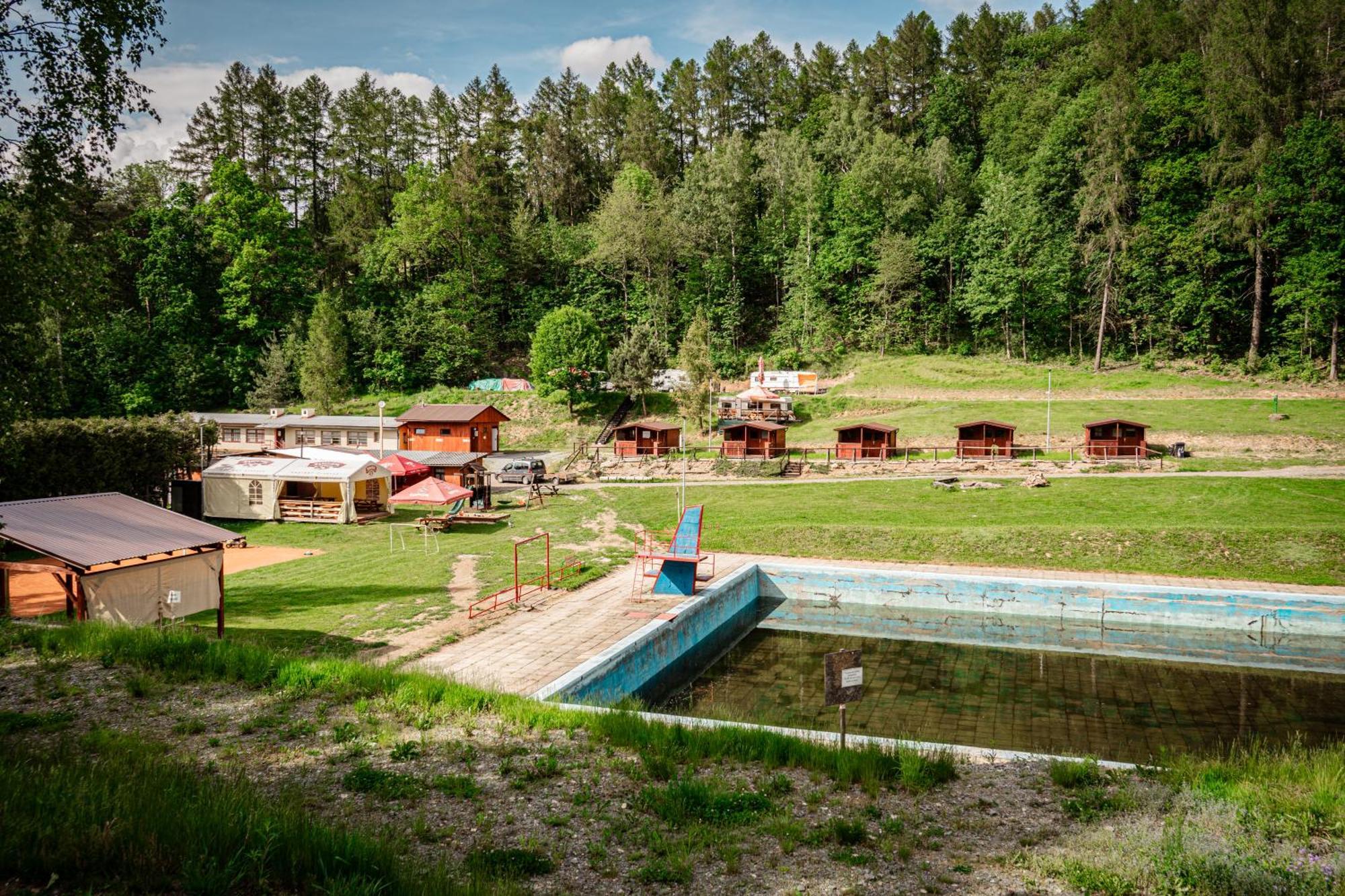 Chatka Agawa V Arealu Koupaliste Bystre V Orlickych Horach Екстер'єр фото